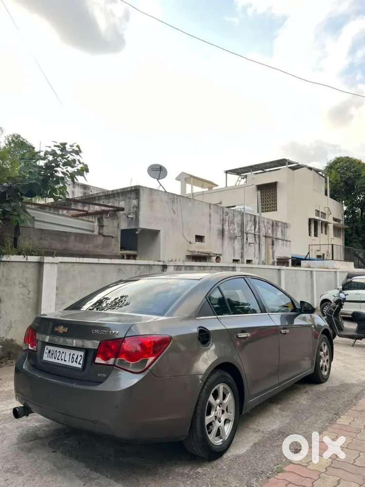 Chevrolet Cruze Ltz
Model : 2012
Insurance : Valid✅
Owner : 3rd
Fuel :