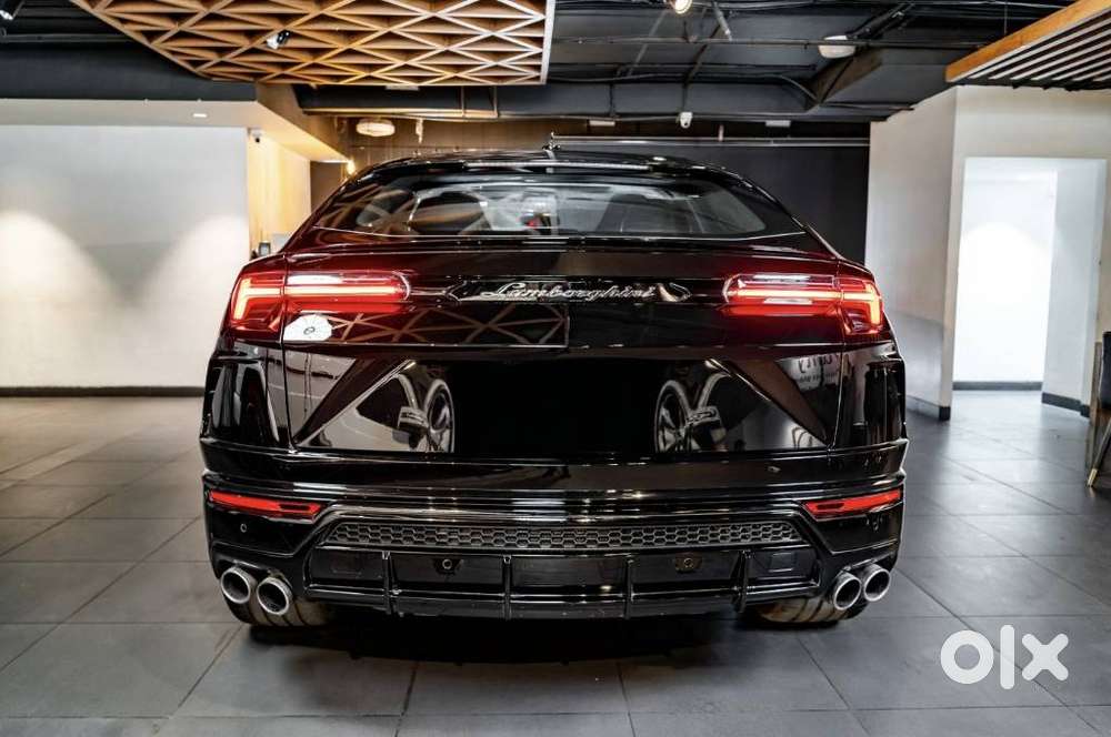 Lamborghini Urus V8, 2021, Petrol