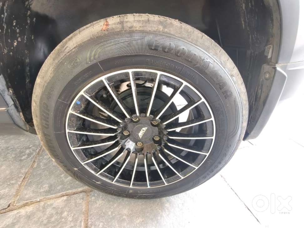 Honda Elevate V Mt, 2023, Petrol