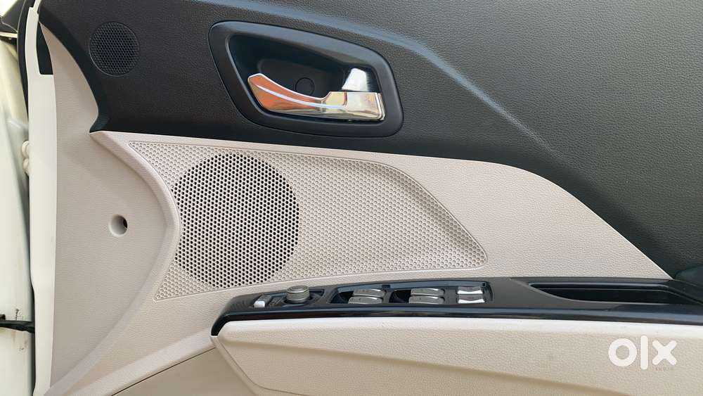 Mahindra Xuv300 W8 Option, 2022, Petrol