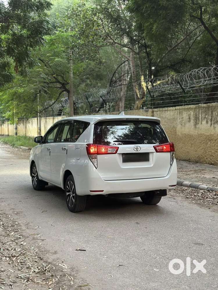 Toyota Innova Crysta [2020-ongoing] 2.4 Zx 7 Str, 2022, Diesel