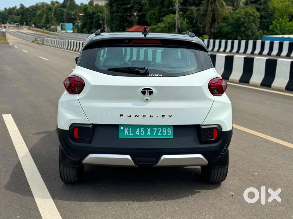Tata Punch Ev Empowered Plus Lr, 2024, Electric