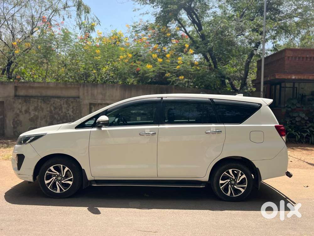 Toyota Innova Crysta 2.4 V, 2022, Diesel