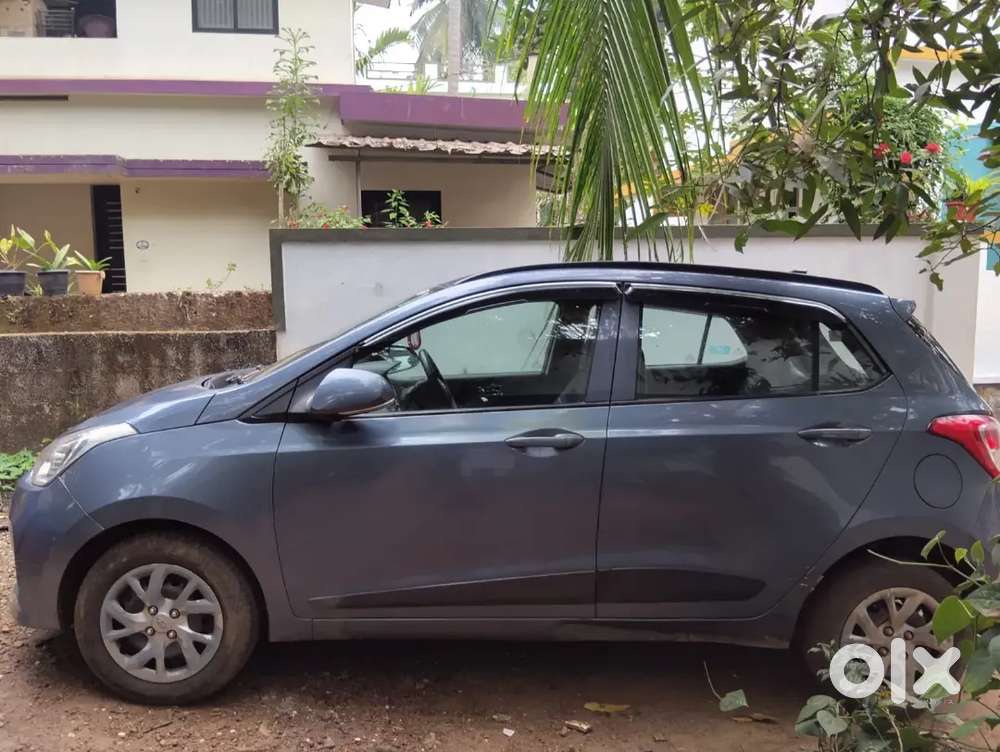 Hyundai Grand I10 2017 Petrol 40000 Km Driven