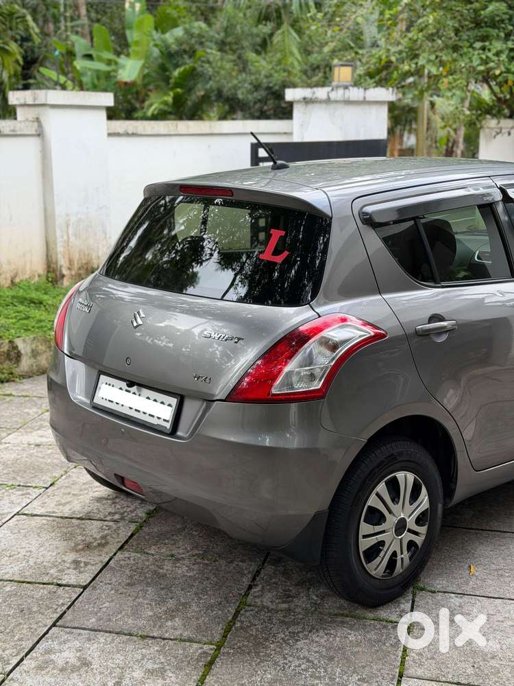 Maruti Suzuki Swift Vxi Optional, 2017, Petrol