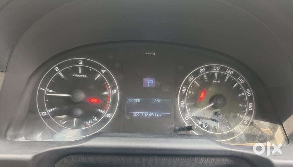 Toyota Innova Crysta 2.8 GX AT, 2016, Diesel