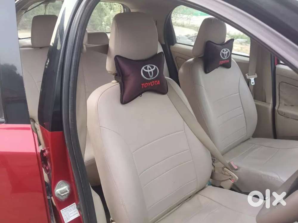 Etios Liva Dual Tone Option , December 2017 Ending Showroom Serviced .