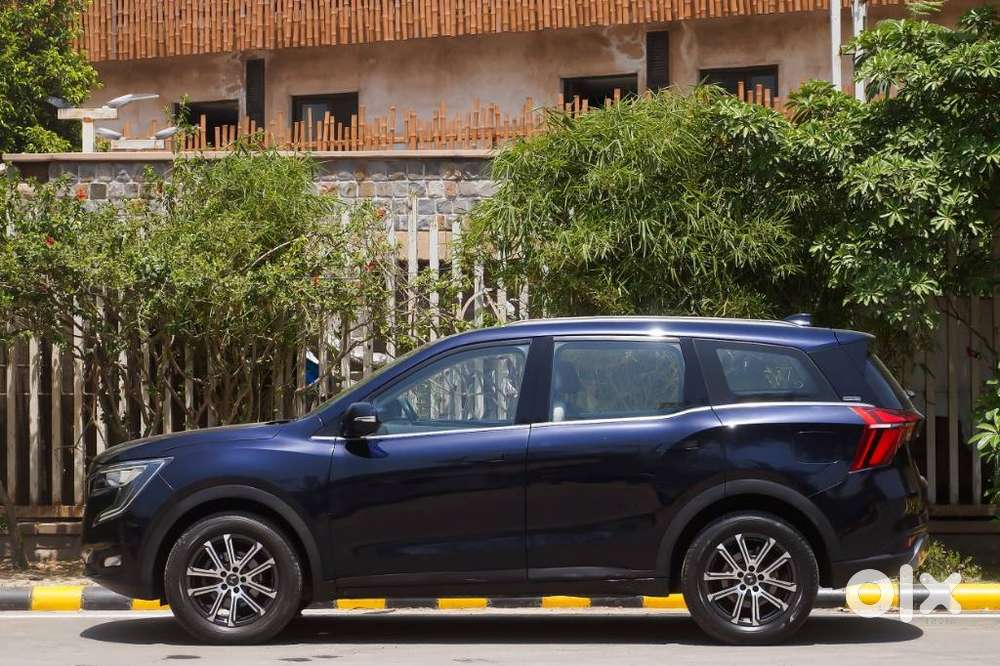 Mahindra Xuv700 2.0 Ax 7 Petrol At Luxury Pack Str, 2026, Petrol