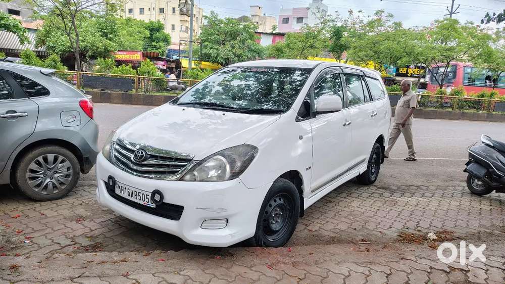 Toyota Innova Diesel 2011