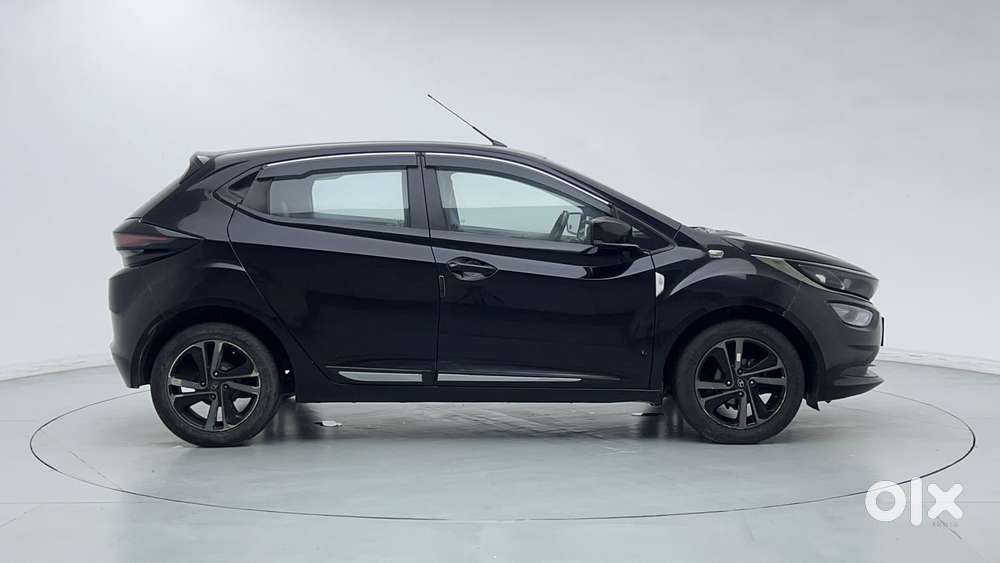 Tata Altroz 1.2 Xz Plus Dark Edition, 2022, Petrol