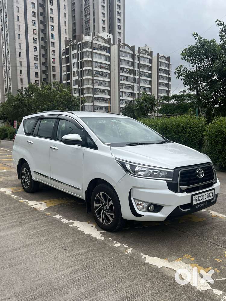 Toyota Innova Crysta [2020-ongoing] 2.4 Gx 7 Str, 2024, Diesel
