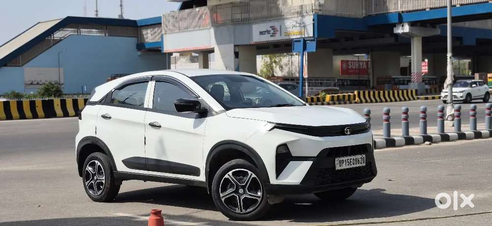 Tata Nexon 2024 Petrol Well Maintained