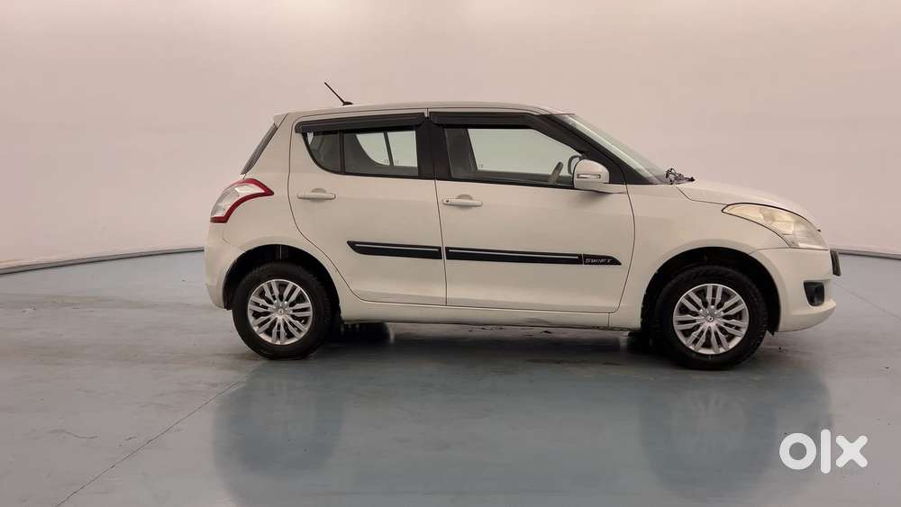 Maruti Suzuki Swift Vvt Vxi, 2014, Petrol