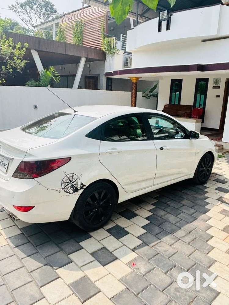 Hyundai Fluidic Verna 2014 Petrol Well Maintained