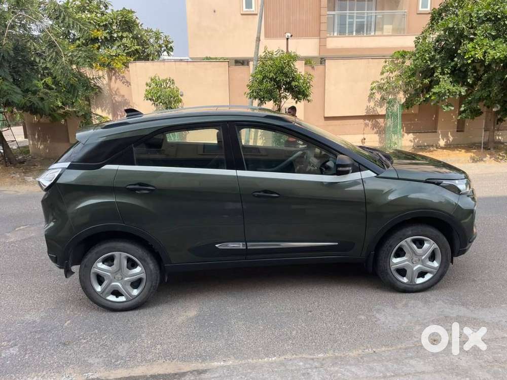 Tata Nexon 1.5 Revotorq Xma Amt (s), 2023, Petrol