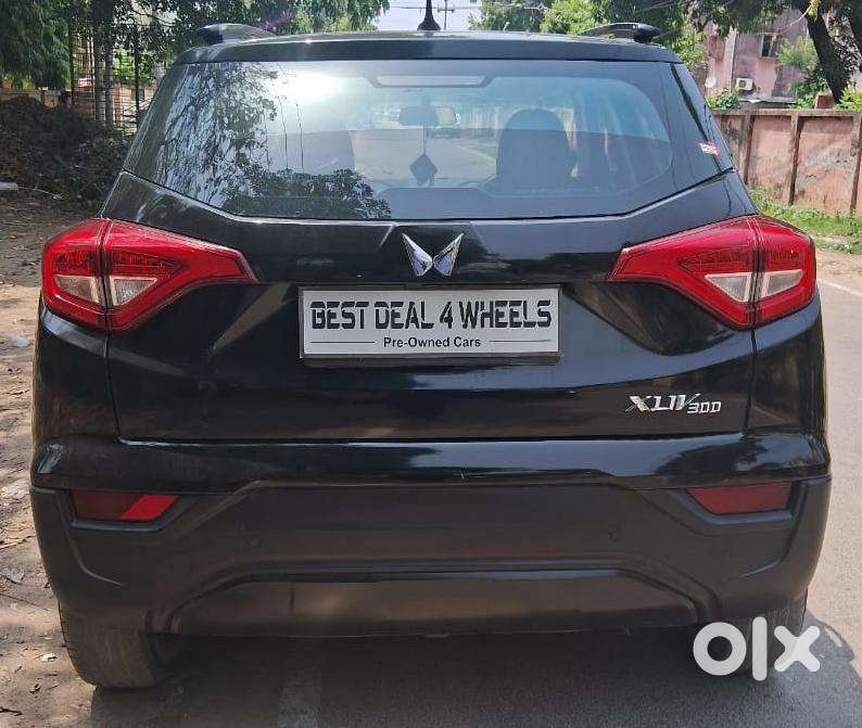 Mahindra Xuv300 W6, 2023, Petrol