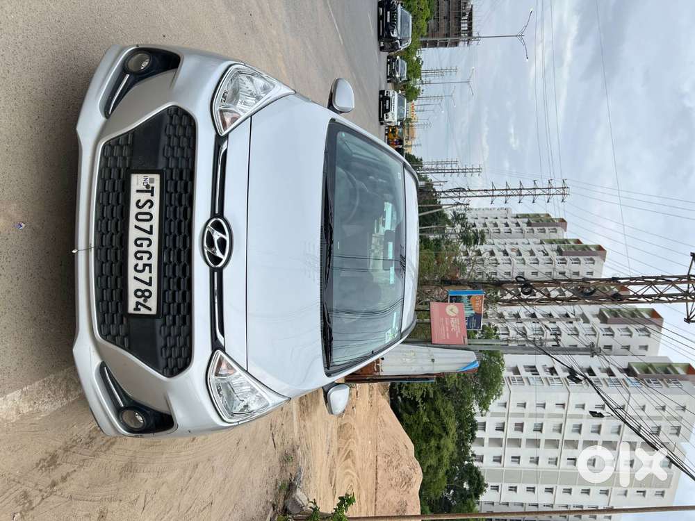 2018 Hyundai Grand I10 Sportz  Petrol  Manual  48,364 Km Driven