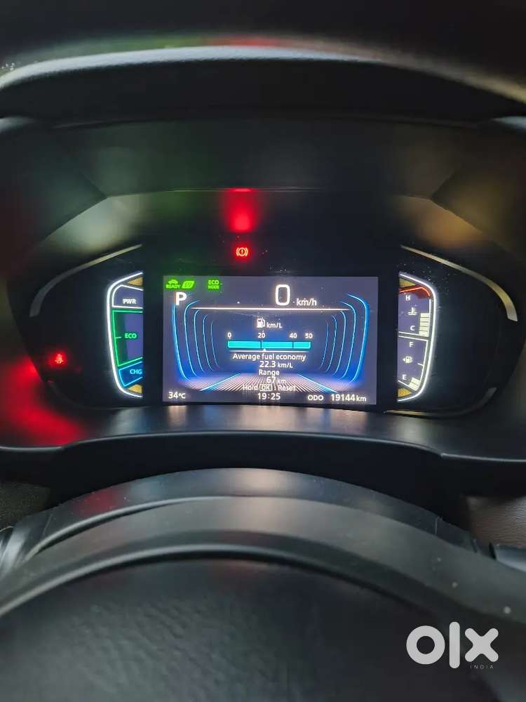 Toyota Urban Cruiser Hyryder 2025 Cng & Hybrids 19000 Km Driven