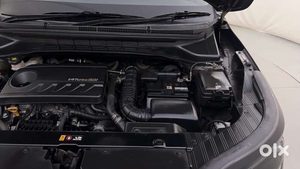 Kia Carens 1.4 Luxury Plus 6 Str, 2022, Petrol