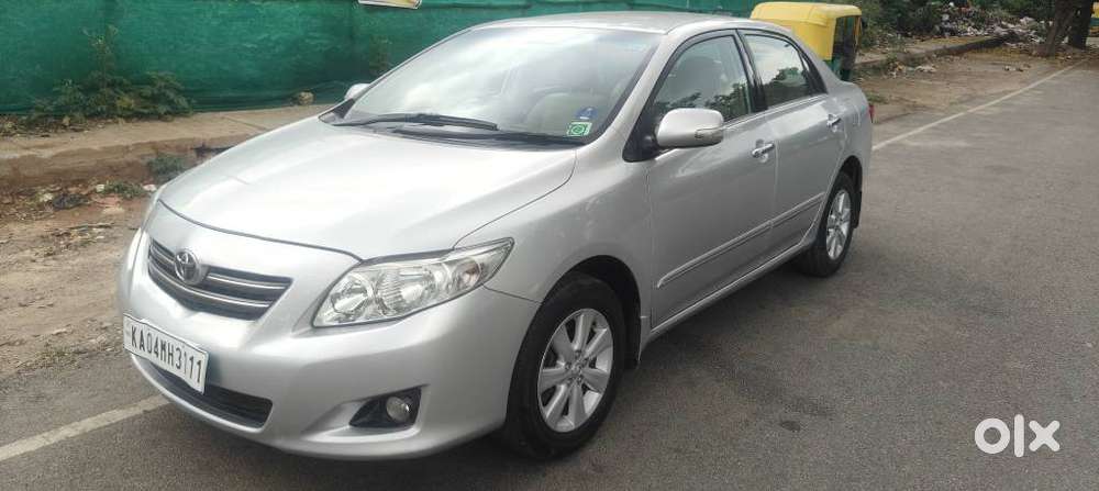 Toyota Corolla Altis G, 2010, Petrol