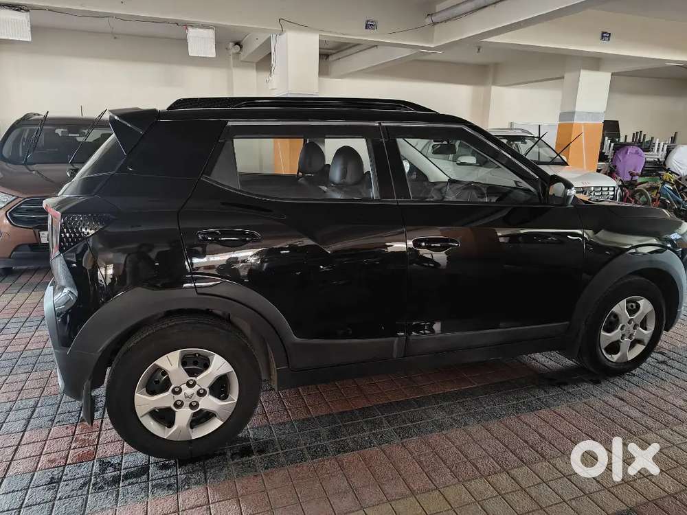 Mahindra Xuv 3xo Diesel Mx2