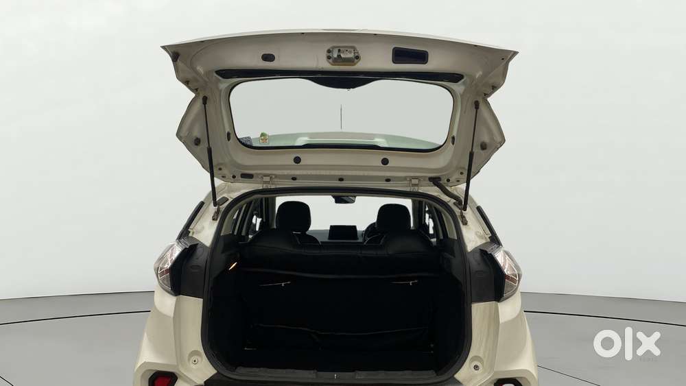 Tata Nexon 1.2 Revotron Xm (s), 2021, Petrol