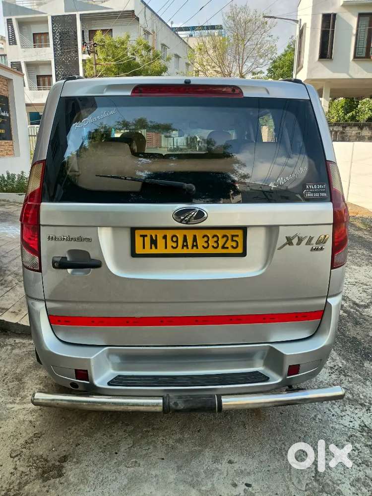 Mahindra Xylo Yellow Board 2016