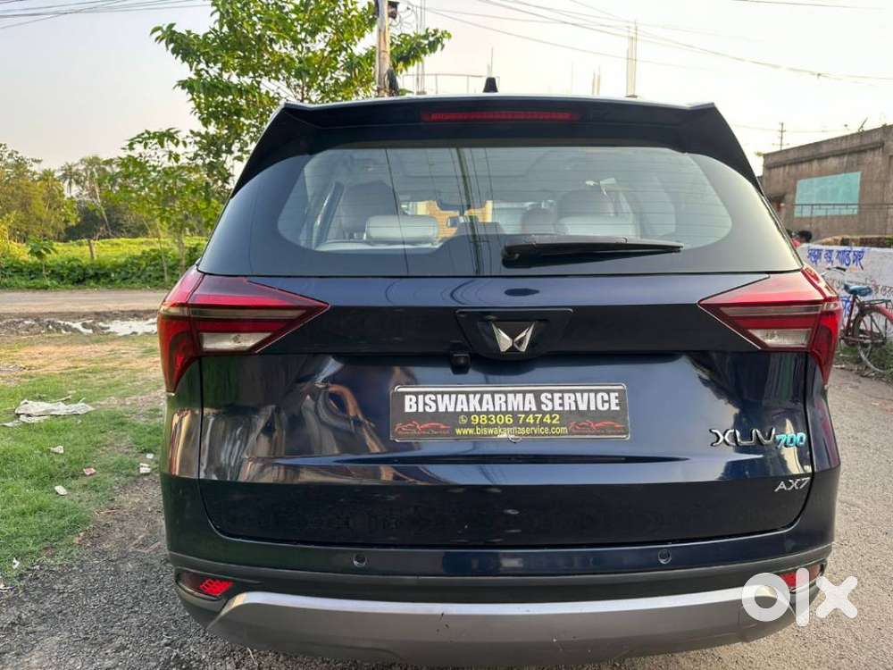 Mahindra Xuv700 2.0 Ax 7 Petrol Mt Str, 2022, Petrol