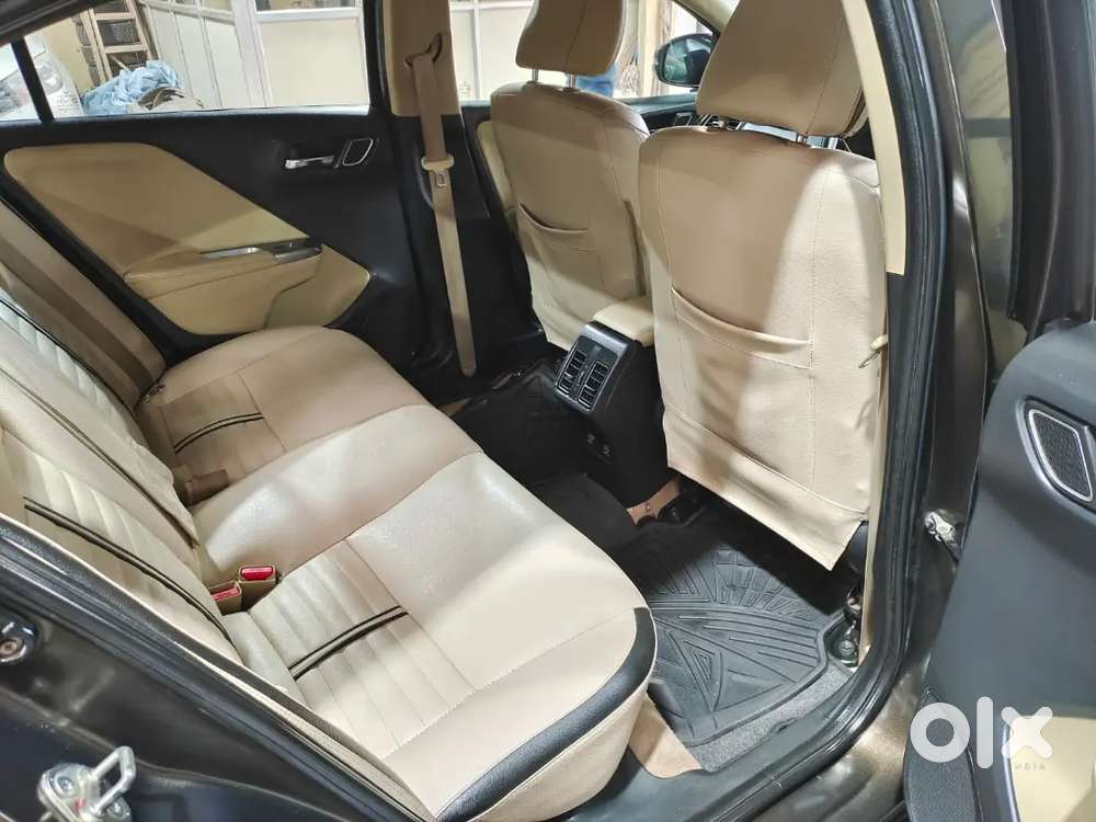 Honda City 2017 Model Vx Mt Sunroof Push Button Start Alloy Wheels