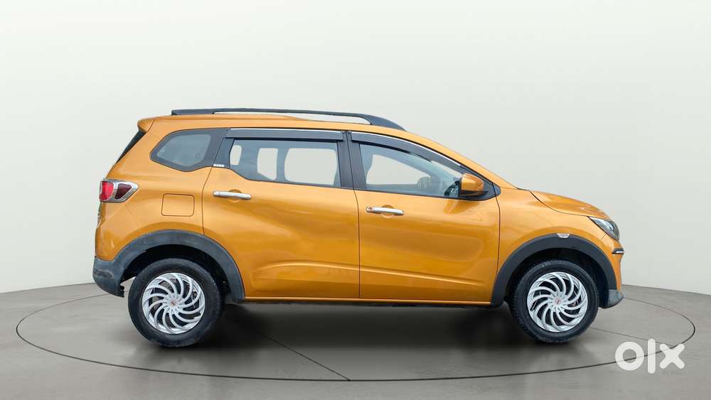 Renault Triber Rxz, 2019, Petrol
