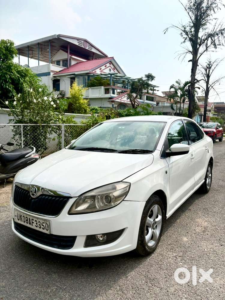 Skoda Rapid 1.6 Diesel Car 2014 Model