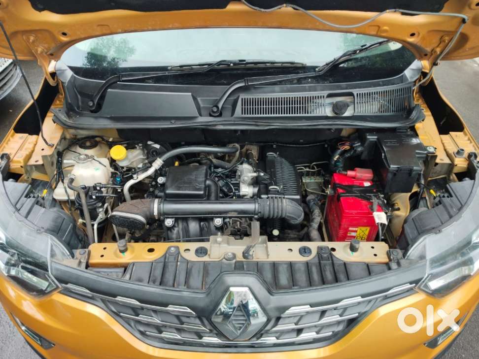 Renault Triber Rxz, 2022, Petrol