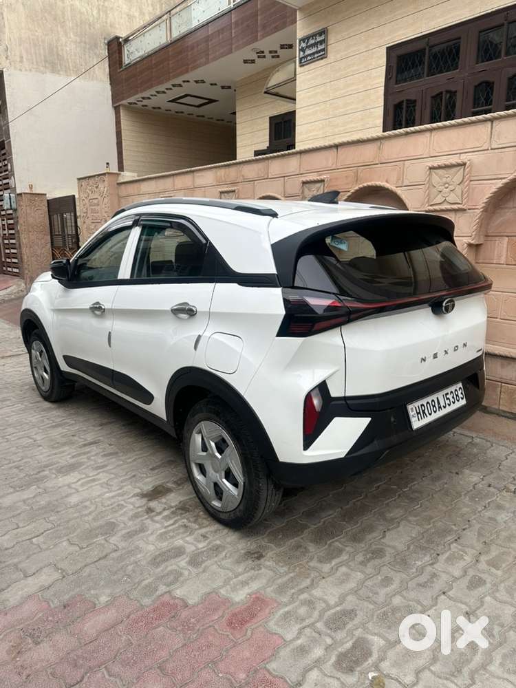 Tata Nexon Smart Plus S Cng 2025 Model