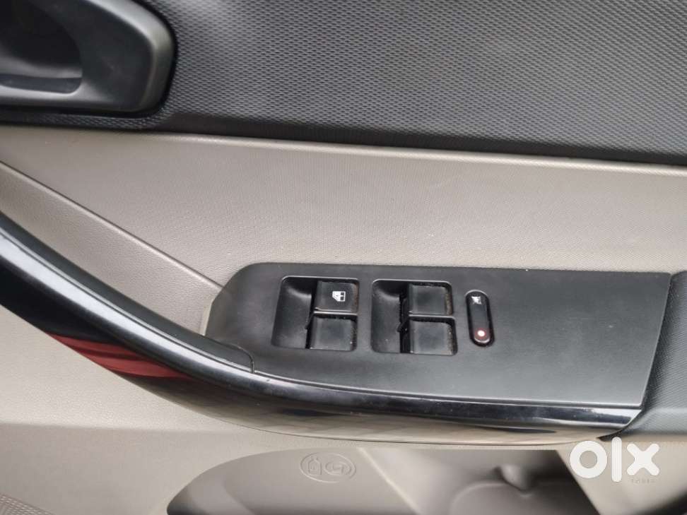 Tata Tiago 1.05 Revotorq Xm, 2018, Petrol