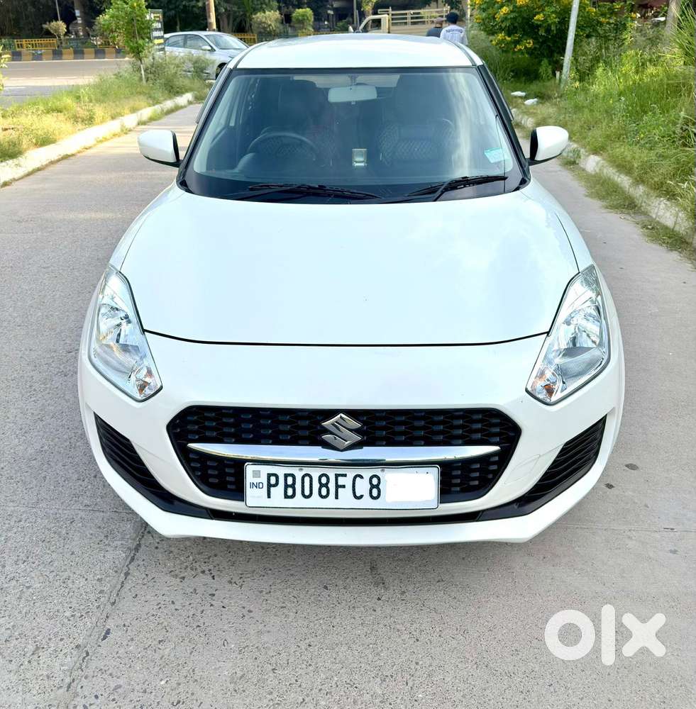 Maruti Suzuki Swift 1.2 Vxi (o), 2023, Petrol