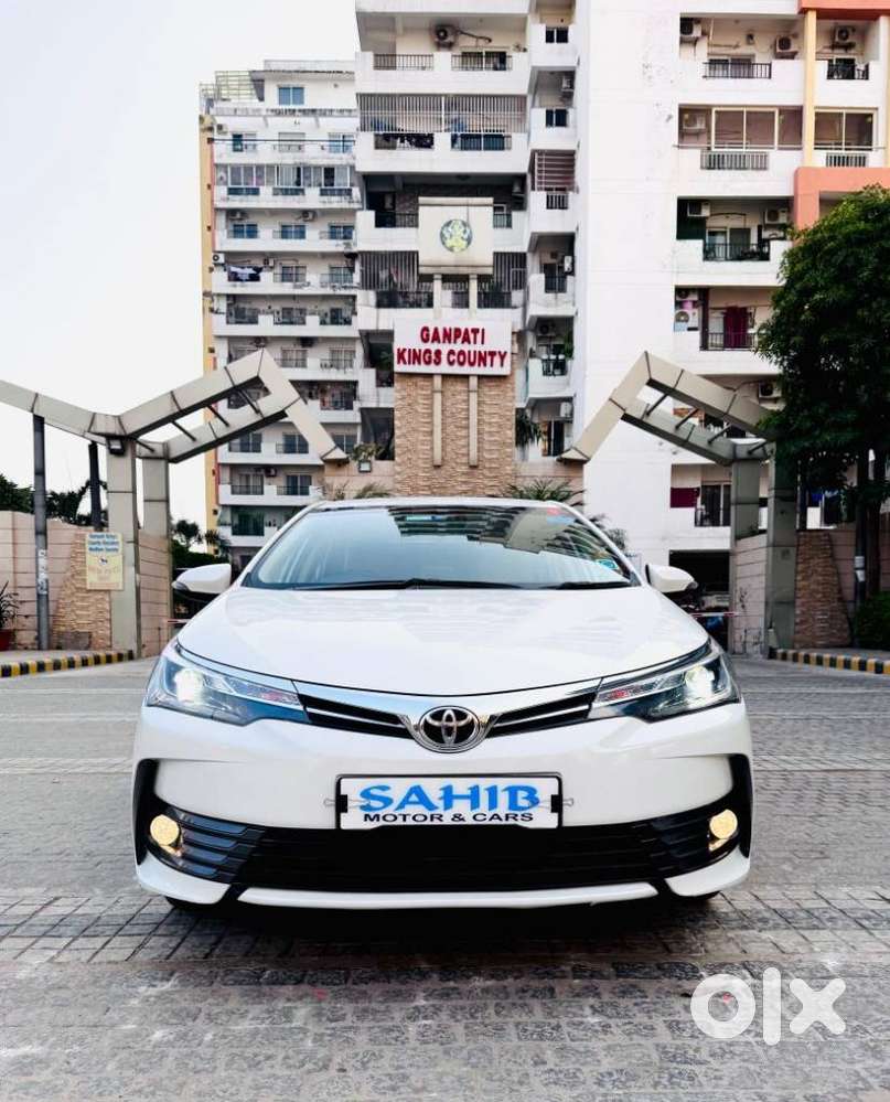 Toyota Corolla Altis 1.8 Gl, 2018, Petrol