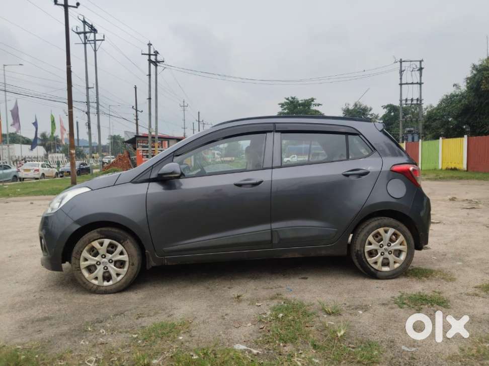 Hyundai Grand I10 Sportz, 2016, Petrol