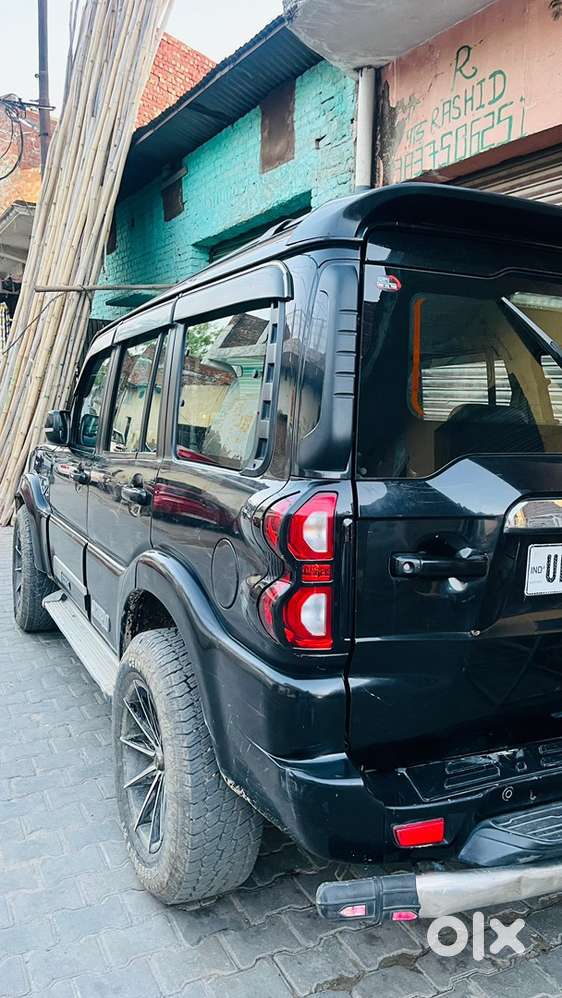 Mahindra Scorpio Classic 2021