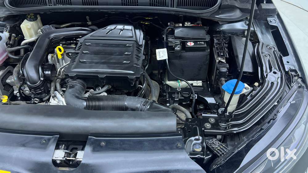 Skoda Slavia Style 1.0l Tsi At, 2023, Petrol