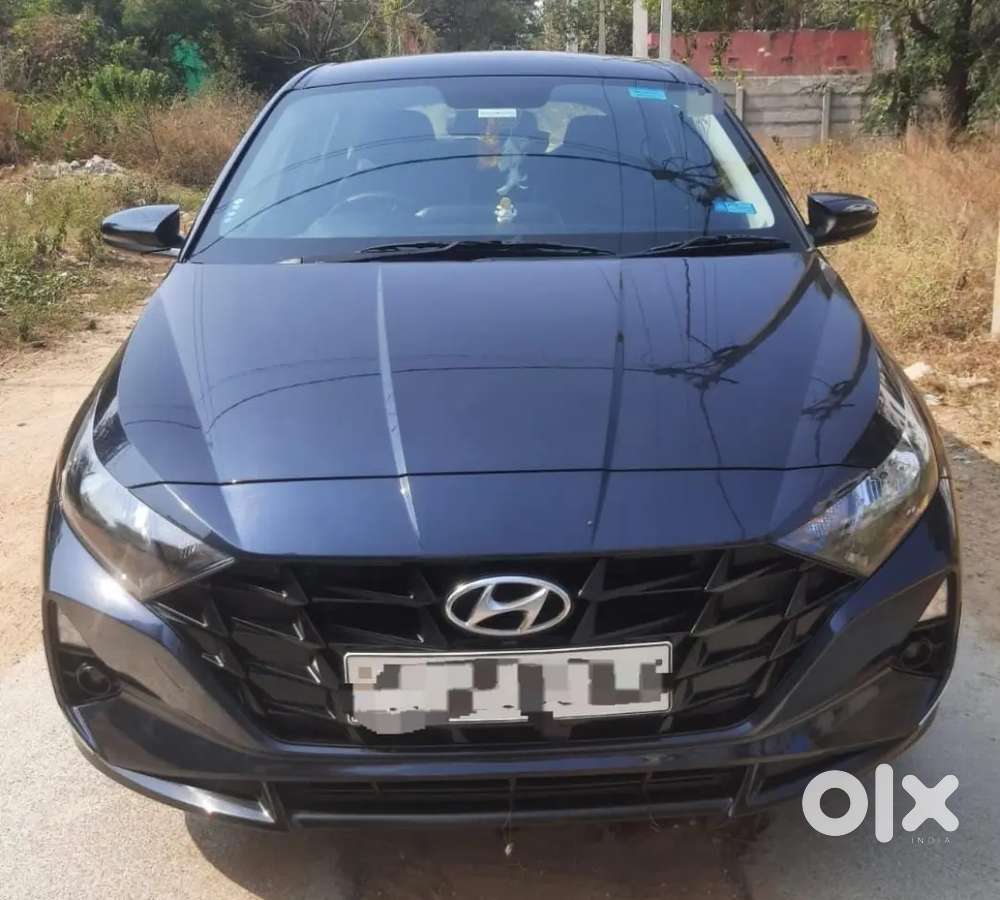 Hyundai I20 Sportz 2023 Model Automatic Petrol Version Well Maintained