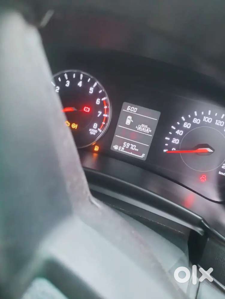 Maruti Suzuki Swift 2026 Petrol 5285 Km Driven