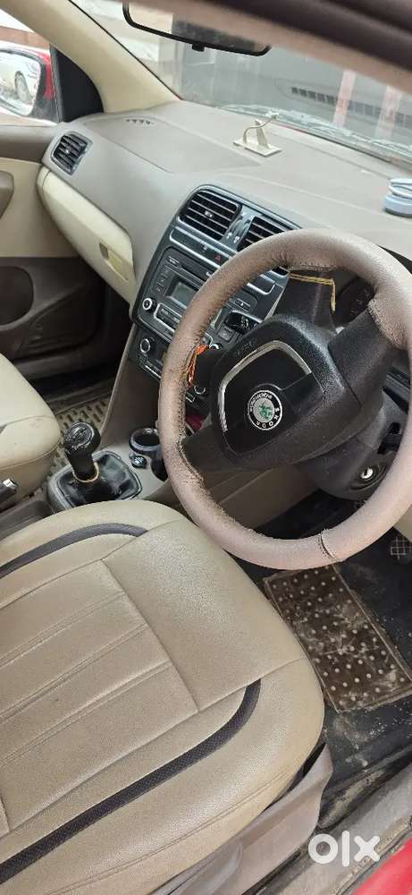 Skoda Rapid Elegance 2013 Car