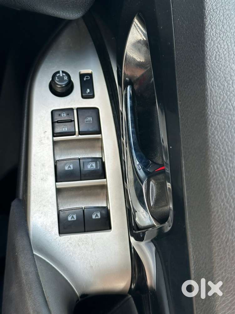 Toyota Innova Crysta 2019