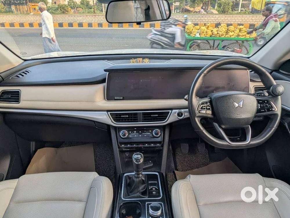 Mahindra Xuv700 2.2 Ax 7 Diesel Mt Str, 2024, Diesel