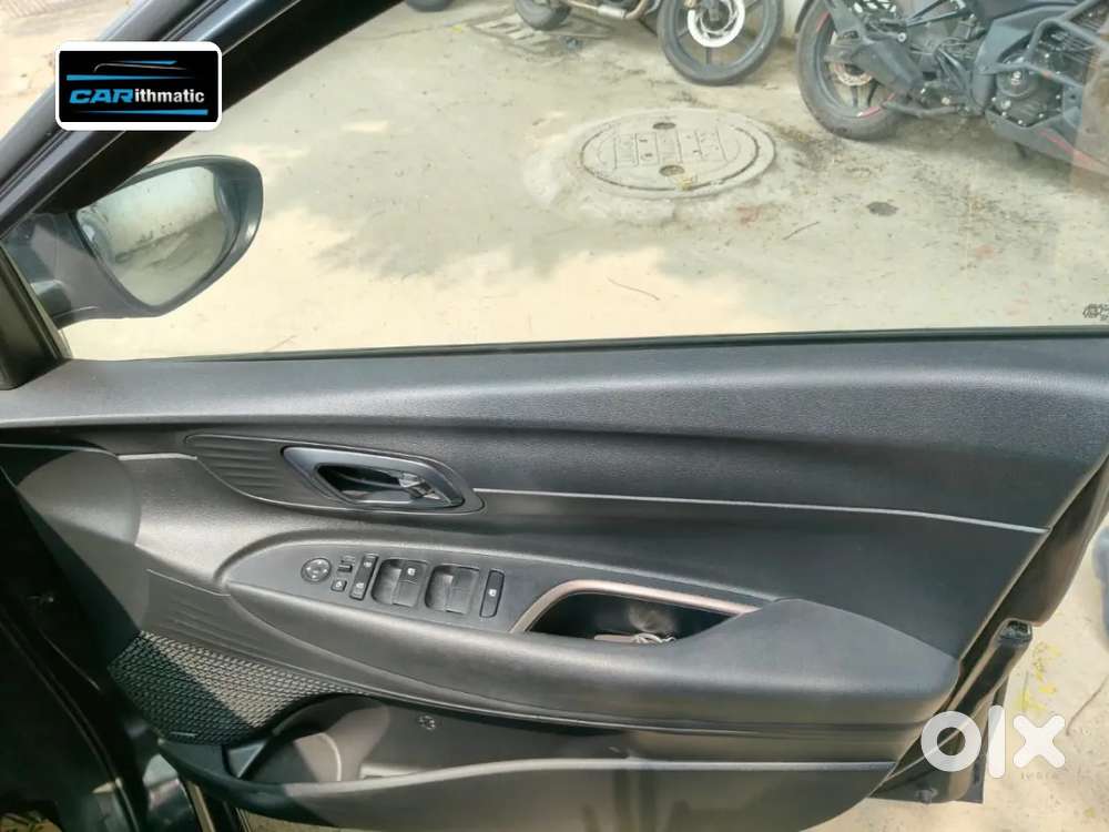 Hyundai I20 Asta (o) 1.2 Mt, 2023, Petrol