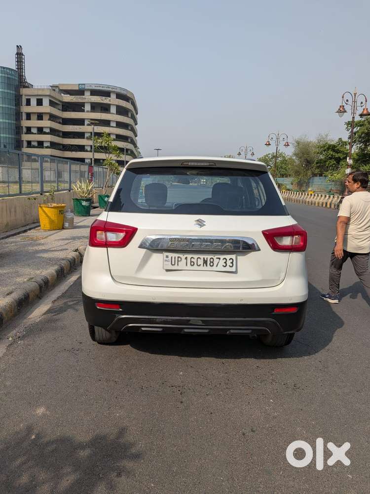 Maruti Suzuki Brezza Vxi At, 2020, Petrol