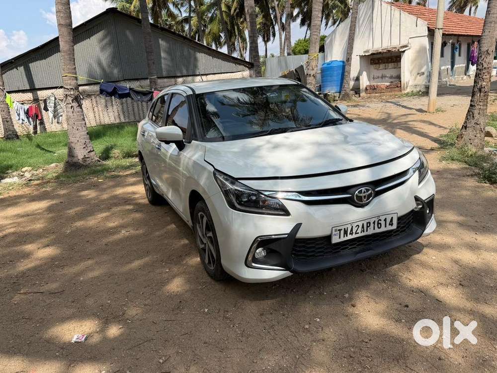 Toyota Glanza 2024 Petrol Well Maintained