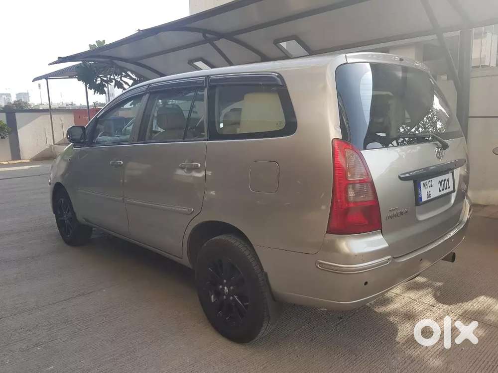 Toyota Innova 2.5-g