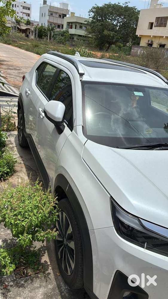 Honda Elevate 2024mfg 2025 Registered Petrol 35000 Km Driven