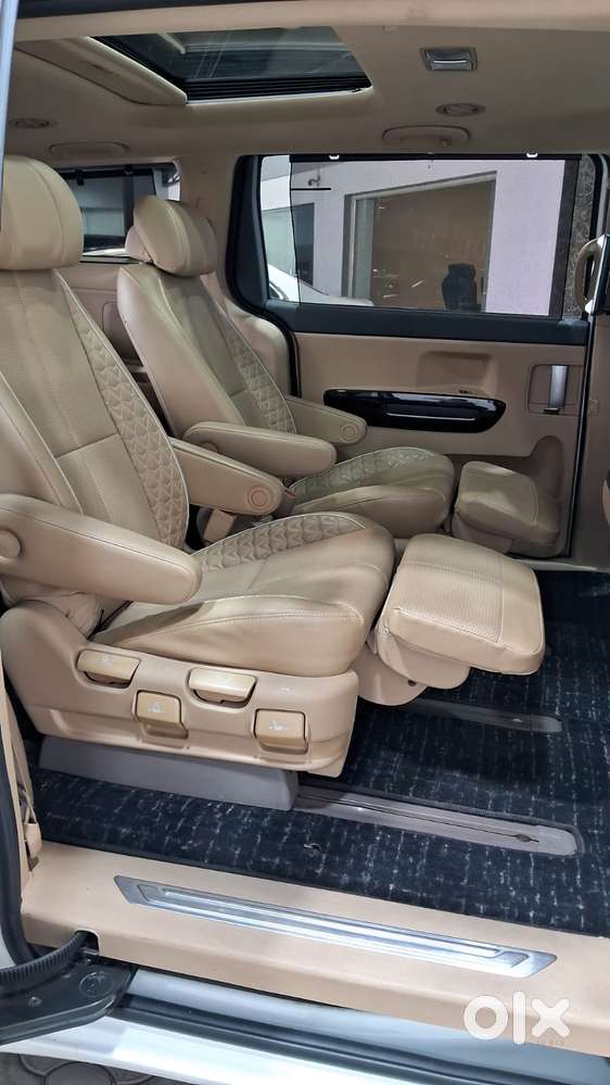 Kia Carnival Limousine Plus 7 Str, 2022, Diesel